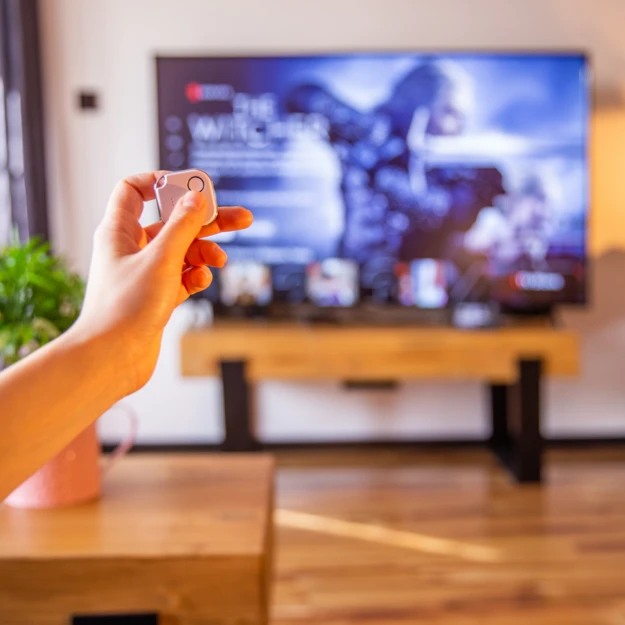 Shelly Blu Button1 Schwarz